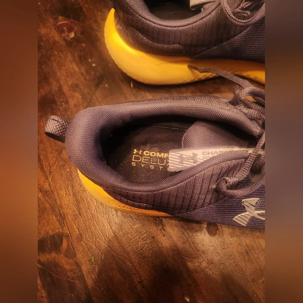 Under Armour lightweight athletic